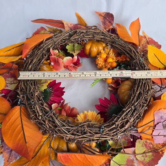 Fall Holiday Wreath 16" x 16" x 3.5" Leaves Pumpkins Floral Artificial New - Picture 10 of 12